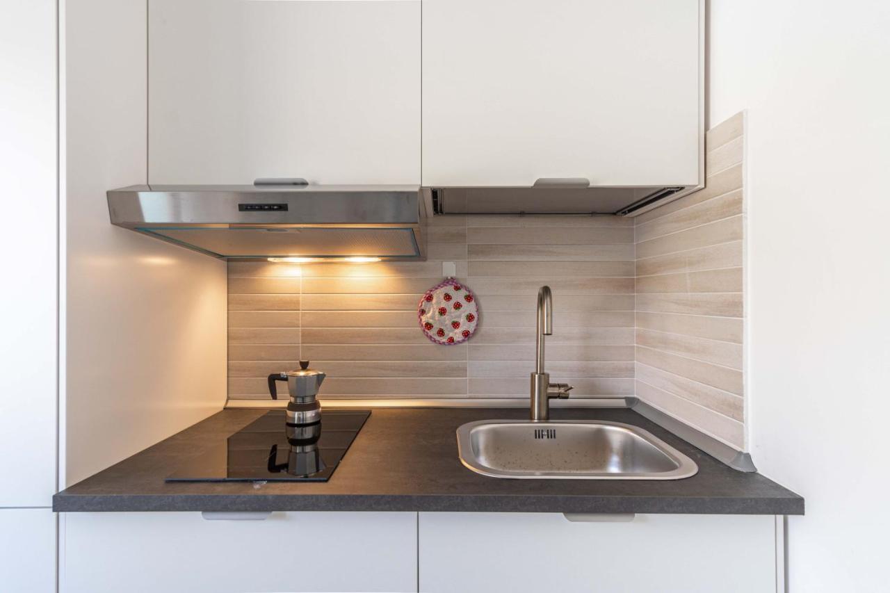 Seven Notes Guest House Бари Экстерьер фото