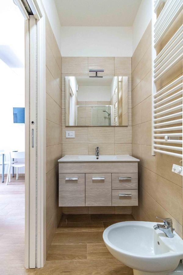 Seven Notes Guest House Бари Экстерьер фото