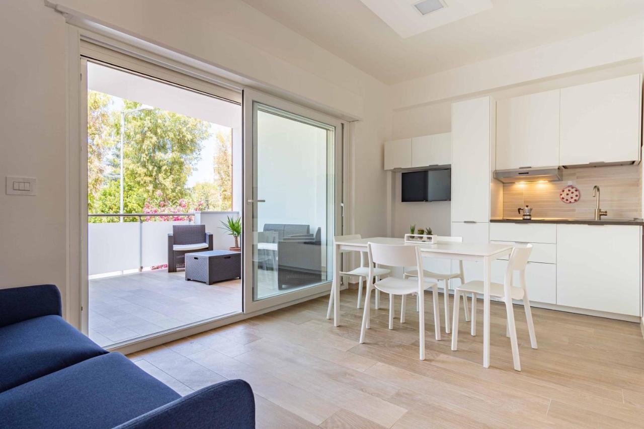 Seven Notes Guest House Бари Экстерьер фото